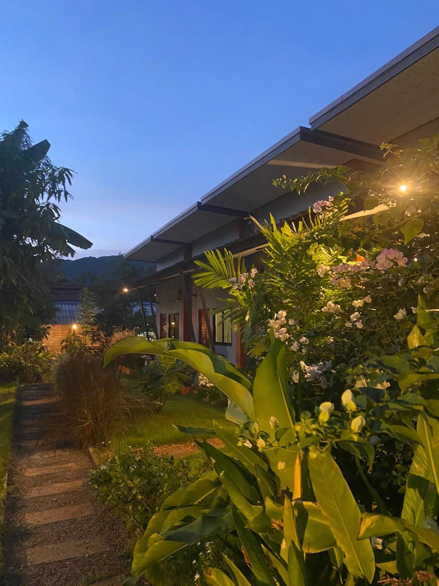 Villafarmsuk@Khanom Exteriér fotografie